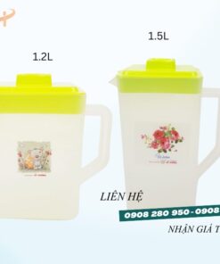 Ca đựng nước vuông nhựa dày có quai giá sỉ rẻ tại HCM 10 ca da vuong trong nap la 1.2 1.5l