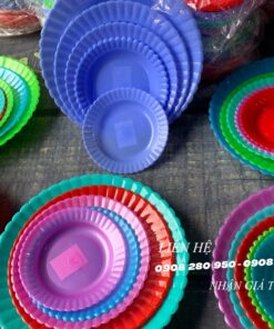 Dĩa nhựa hướng dương giá rẻ – an toàn, bền bỉ, thẩm mỹ 8 dia huong duong mau