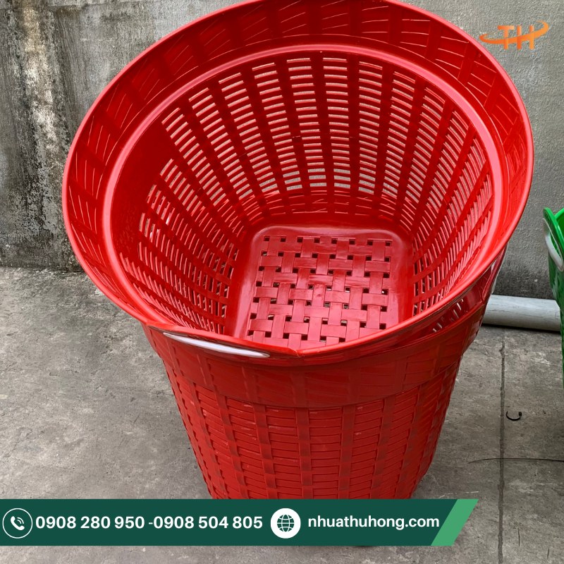Cần xé nhựa màu đỏ