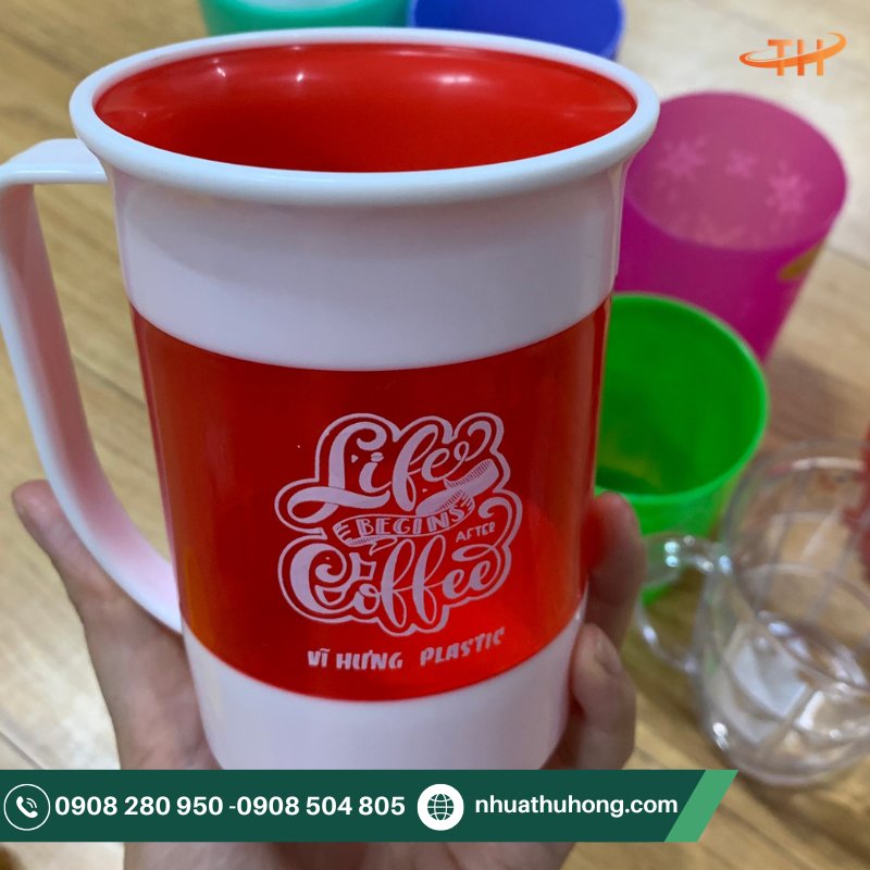 Ly nhựa eco 2 màu có quai