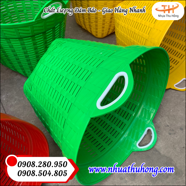 Cần xé nhựa lớn bỏ sỉ giá rẻ tại HCM 2 can xe nhua 4