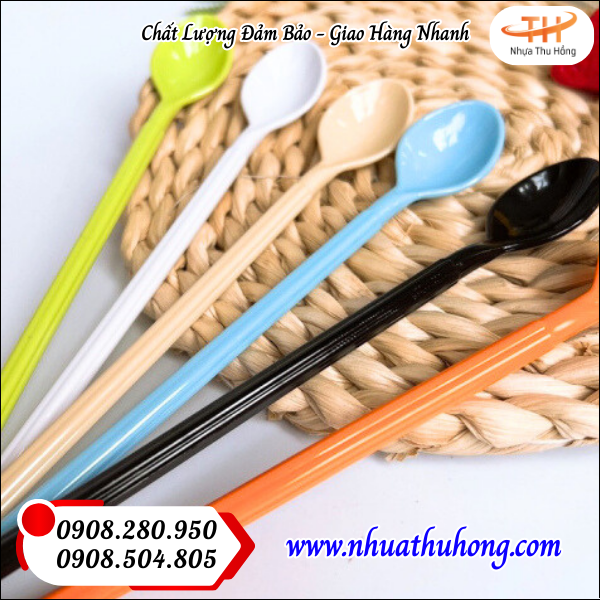 Muỗng nhựa cứng giá rẻ sẵn kho nhà cung cấp sỉ lẻ tại HCM 4 Muỗng nhựa loại tốt giá rẻ