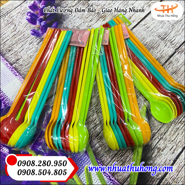 Muỗng nhựa cứng giá rẻ sẵn kho nhà cung cấp sỉ lẻ tại HCM 2 Bán buôn muỗng nhựa giá tốt
