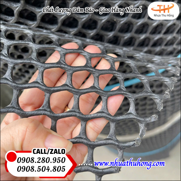 Lưới nhựa đen cứng, lưới nhựa mắt cáo hàng sẵn kho, giá sỉ tốt siêu rẻ 3 luoi nhua cung mat cao gia re