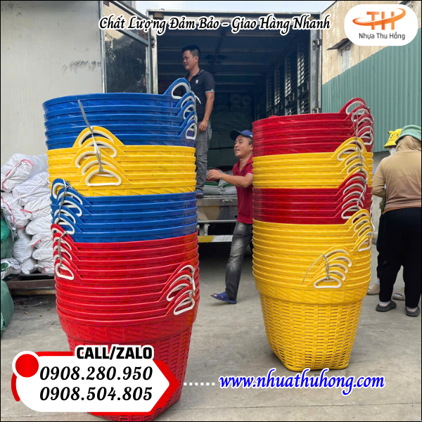 Cần xé nhựa giá rẻ – Thu Hồng giao 50 cái cần xé đi Cam Ranh – Khánh Hòa 5 can xe nhua gia si