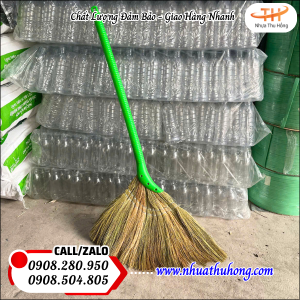 Bán sỉ chổi nhựa quét nhà giá rẻ – Hàng đẹp, bền, giao nhanh toàn quốc 4 Chổi nhựa quét nhà dễ cầm nắm