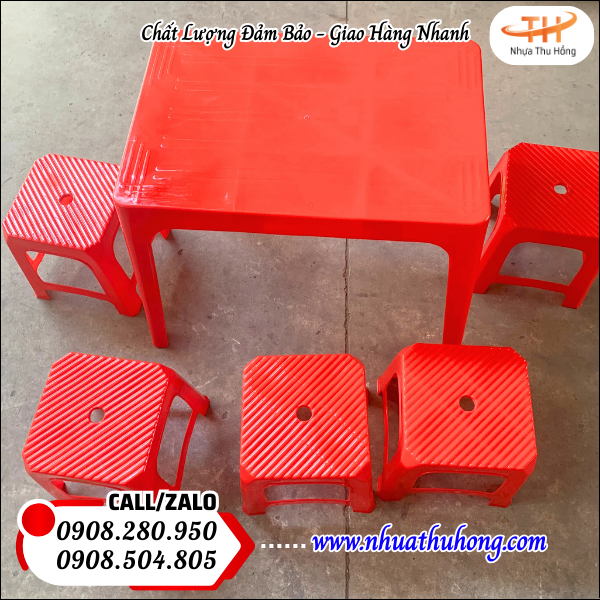 ghe nhua lun gia dinh