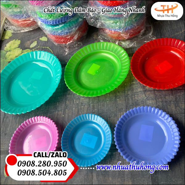 dĩa nhựa giao hàng tận nơi