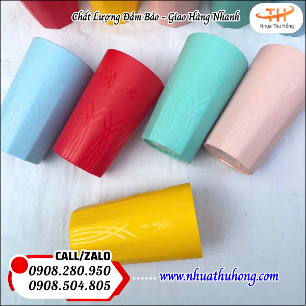 ly nhựa uống nước số lượng lớn