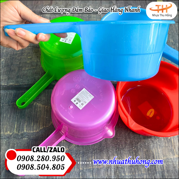 Bán sỉ gáo múc nước giá rẻ nhựa cứng cán dài bền đẹp 3 gáo múc nước nhựa cứng