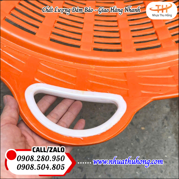 Chuyên sỉ giỏ nhựa đựng rau củ giá rẻ dẻo dai nhiều kích thước 4 Cần xé đựng hàng chợ – tiện lợi cho tiểu thương, chịu lực tốt