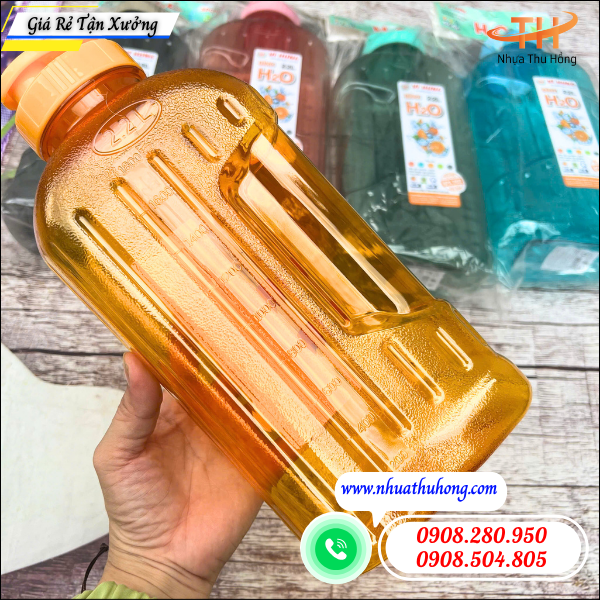 Bình nước 2L chia vạch giá sỉ rẻ nhựa bền an toàn 4 binh nuoc nhua chia vach