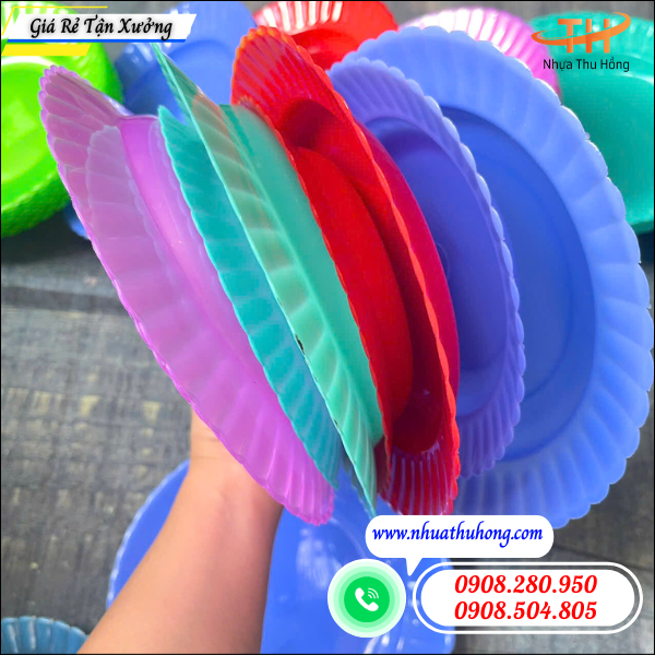 Dĩa nhựa tròn nhiều màu – nhẹ, bền, giá rẻ, tiện lợi 2 dĩa nhựa dùng trong gia đình