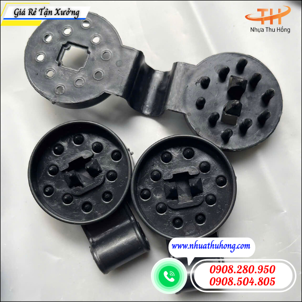 Kẹp lưới nhựa giá sỉ rẻ cho nhà vườn – hàng dẻo bền, dễ dùng 2 kẹp lưới nhựa che nắng