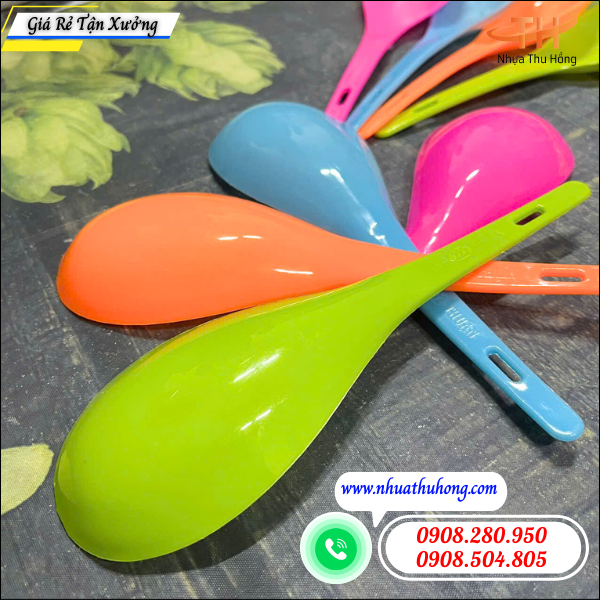 Bỏ sỉ vá múc cơm nhựa ổn định hàng đẹp, rẻ, đủ màu 3 muỗng xới cơm nhựa nhiều màu