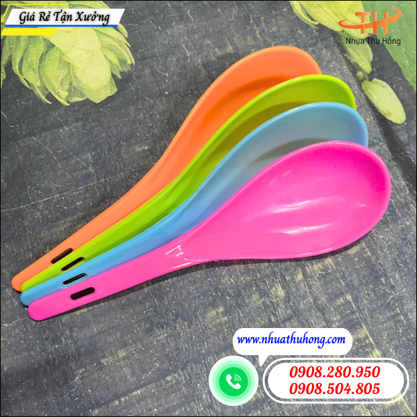 Bỏ sỉ vá múc cơm nhựa ổn định hàng đẹp, rẻ, đủ màu 2 vá múc cơm nhựa đẹp