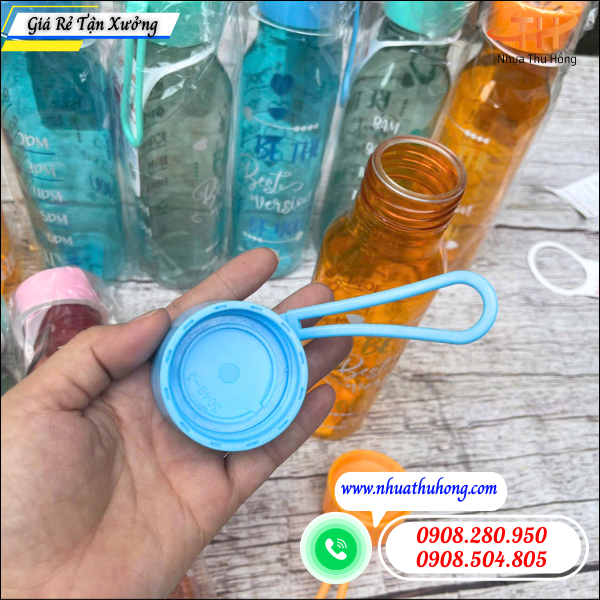Bình nước nhựa 500ml, 750ml bỏ sỉ giá rẻ tốt toàn quốc 2 bình nước nhựa 500ml