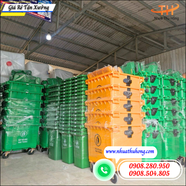 Thực tế lên xe giao thùng rác nhựa 660L tại kho Nhựa Thu Hồng 3 giao thùng rác 660l số lượng lớn