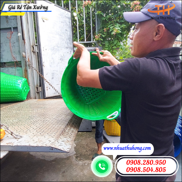 Một ngày giao sóng nhựa công nghiệp xanh giá rẻ tại kho Nhựa Thu Hồng 5 hoạt động giao hàng sóng nhựa công nghiệp xanh.