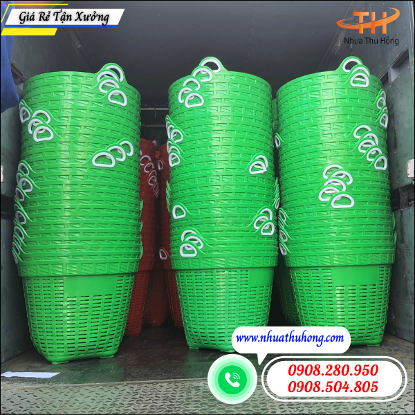 Một ngày giao sóng nhựa công nghiệp xanh giá rẻ tại kho Nhựa Thu Hồng 4 sóng nhựa công nghiệp xanh giá rẻ tại TP.HCM.