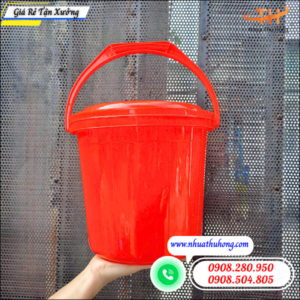 Điểm sỉ xô nhựa 10L giá rẻ cho cửa hàng và đại lý lấy số lượng 3 Xô nhựa 10L có quai xách.
