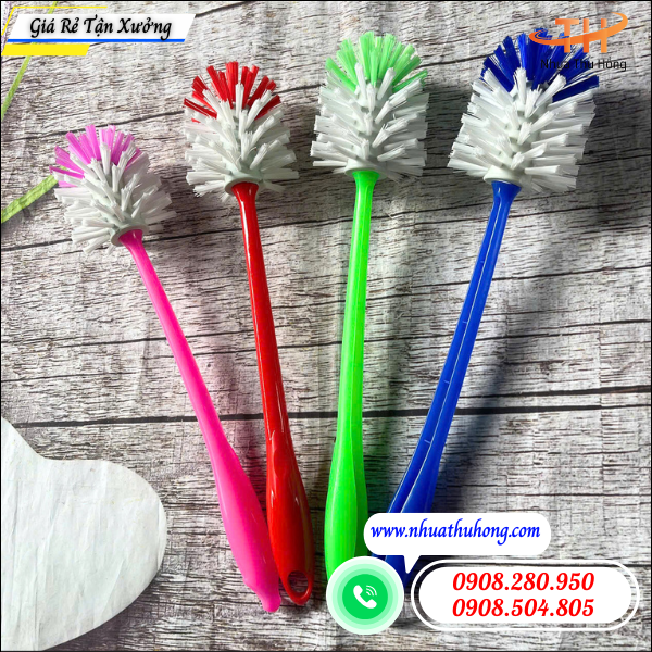 Mua cây chà bồn cầu nhựa giá sỉ ở đâu uy tín 2 cây chà bồn cầu nhựa