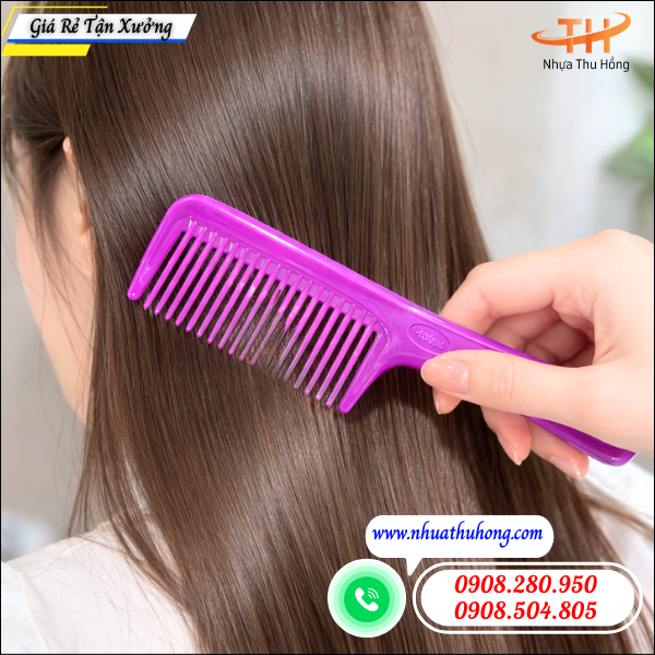 Lược chải tóc nhựa giá rẻ nhỏ gọn, bền đẹp, dễ bán 4 Lược Chải Tóc Nhựa Cho Gia Đình Và Salon Tóc.
