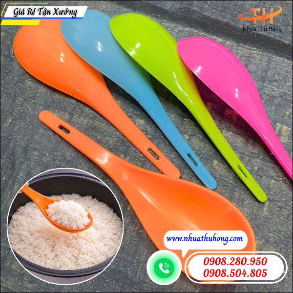 Vá nhựa múc cơm giá sỉ rẻ – Nhựa dày bền đẹp dễ bán 4 vá nhựa múc cơm nhiều màu sắc.