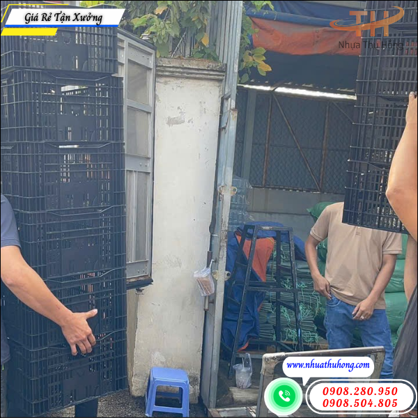 Đại lý sóng nhựa đựng rau củ quả giá rẻ giao nhanh TP.HCM 4 sóng nhựa công nghiệp bền chắc.