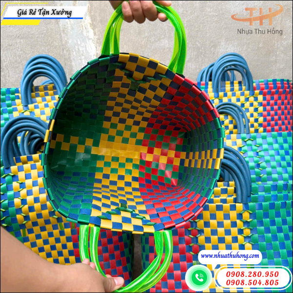 Phân phối giỏ nhựa đan giá sỉ rẻ chất lượng ổn định 4 Giỏ Nhựa Đan Đựng Trái Cây Sạch Đẹp Và Tiện Dụng.