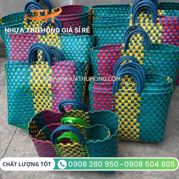 Cung cấp giỏ nhựa đan giá sỉ tại kho số lượng lớn 3 Giá sỉ giỏ nhựa có quai xách tại kho TP.HCM