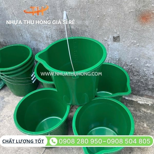 Sỉ xô nhựa 18 lít miễng phễu pha thuốc, hóa chất giá tốt 5 Sỉ rẻ xô nhựa 18 lít có miệng phễu