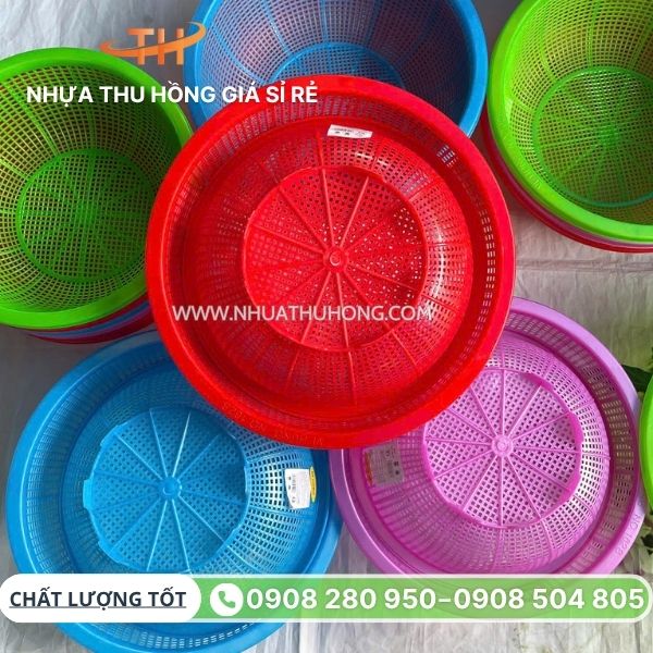 Rổ nhựa số lượng lớn bỏ sỉ cho các cửa hàng gia dụng 3 Rổ nhựa chân đủ màu nhựa sỉ rẻ tại TP.HCM