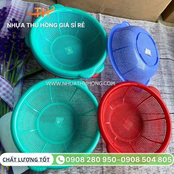 Rổ nhựa số lượng lớn bỏ sỉ cho các cửa hàng gia dụng 6 Rổ nhựa có quai nhiều màu giá rẻ nhất