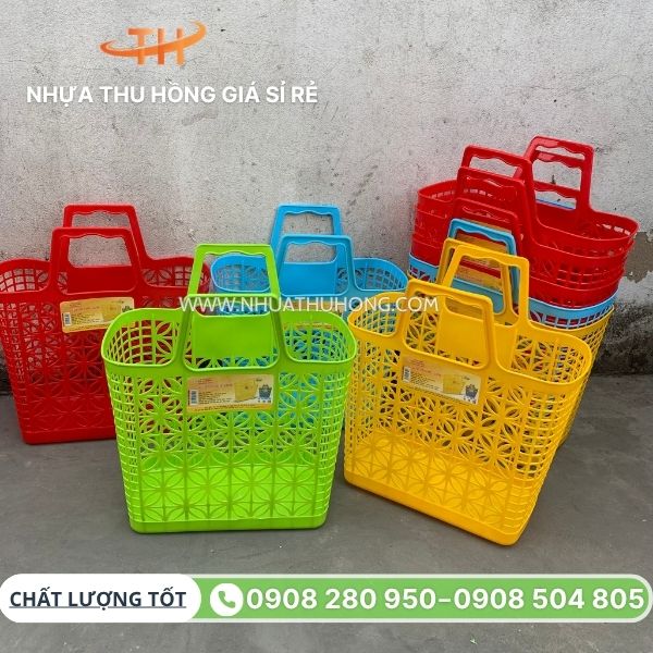 Nơi sỉ giá tốt giỏ nhựa đi chợ nhiều mẫu nhiều màu tại TP.HCM 4 Giỏ nhựa đi chợ quai vuông đủ màu giá sỉ